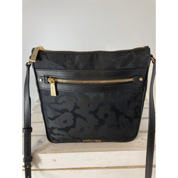 MICHAEL KORS, MEDIUM BLACK NYLON ANIMAL PRINT CROSSBODY BAG - Picture 1 of 12